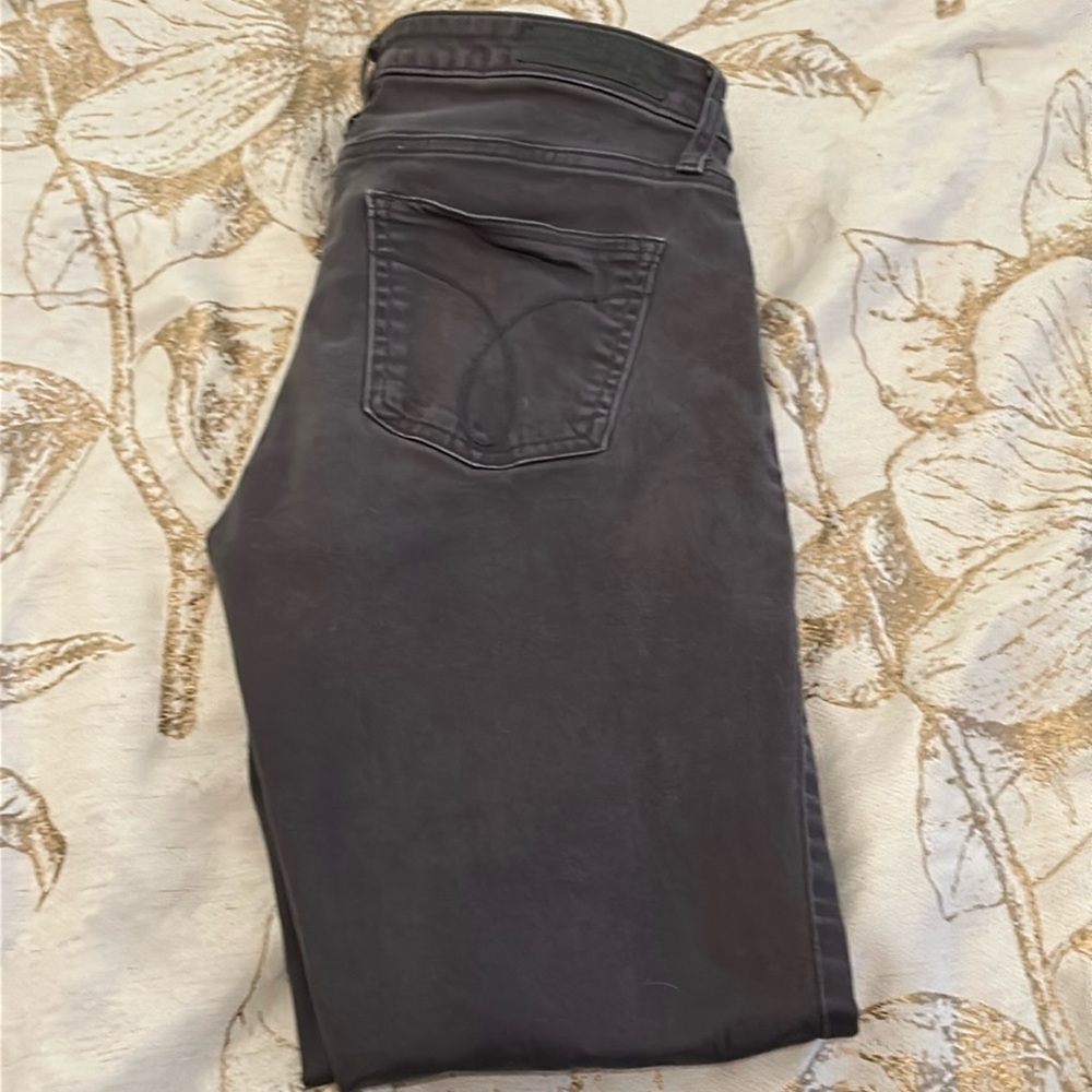 Calvin Klein Women's Grey Skinny Ankle Jeans Size 4